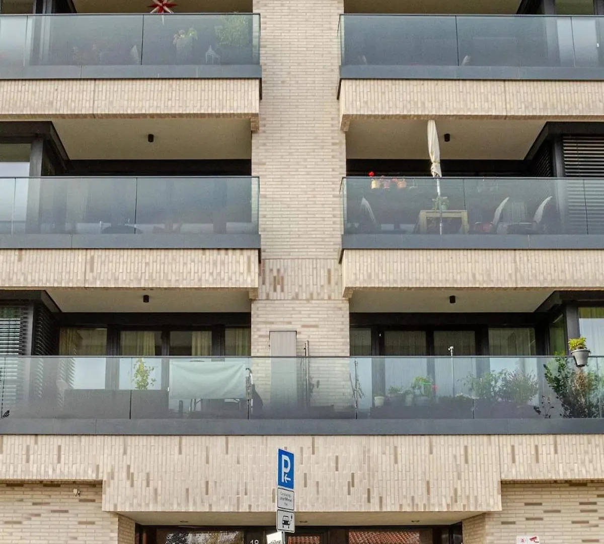 ברלין Hj 18 By Rockchair Apartments L Superhost Status L Super Flat, 2 Bedrooms 2 Bathrooms Balcony Elevator Welcomes You! גרמניה