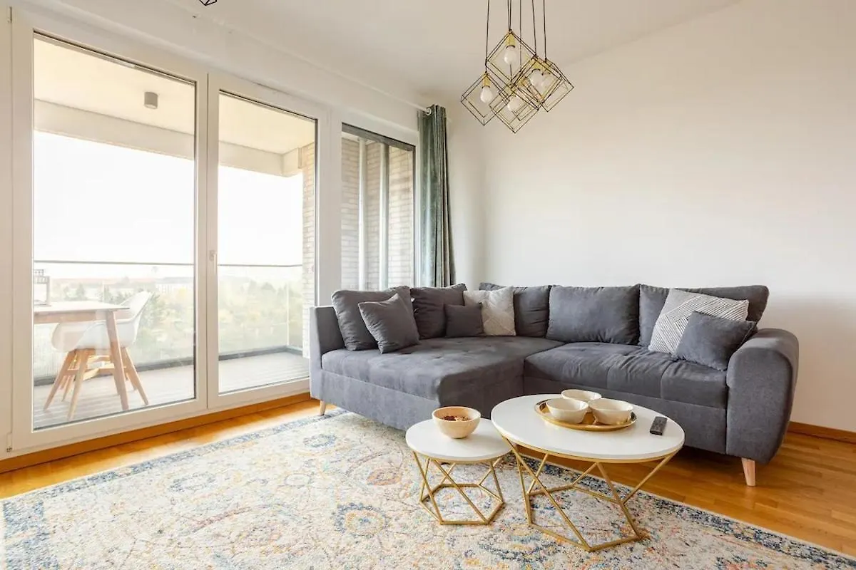ברלין Hj 18 By Rockchair Apartments L Superhost Status L Super Flat, 2 Bedrooms 2 Bathrooms Balcony Elevator Welcomes You!